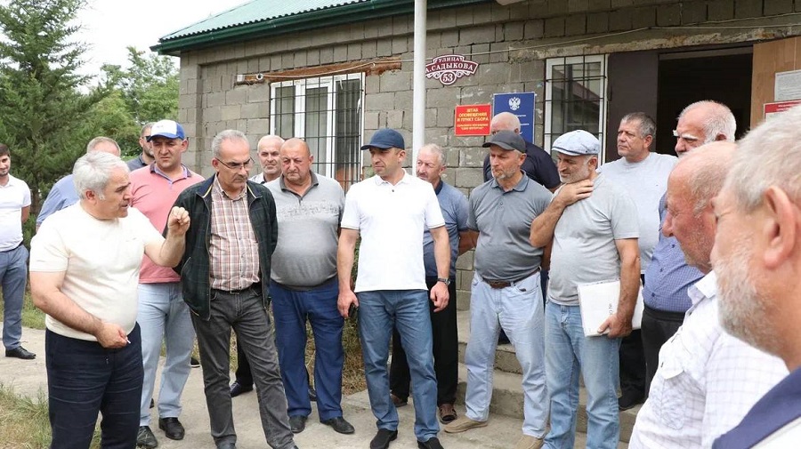 На юге Дагестана реализуют проект по закладке суперинтенсивного яблоневого сада